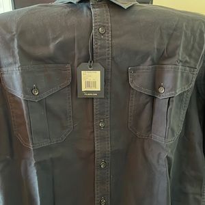 Filson men’s cotton long sleeve Lt Alaskan Guide Shirt. Midnight Navy color